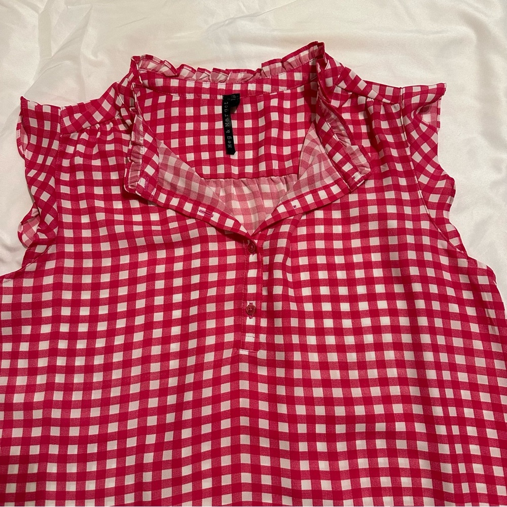 Meg and Margot Sleeveless Top - Picture 2 of 8